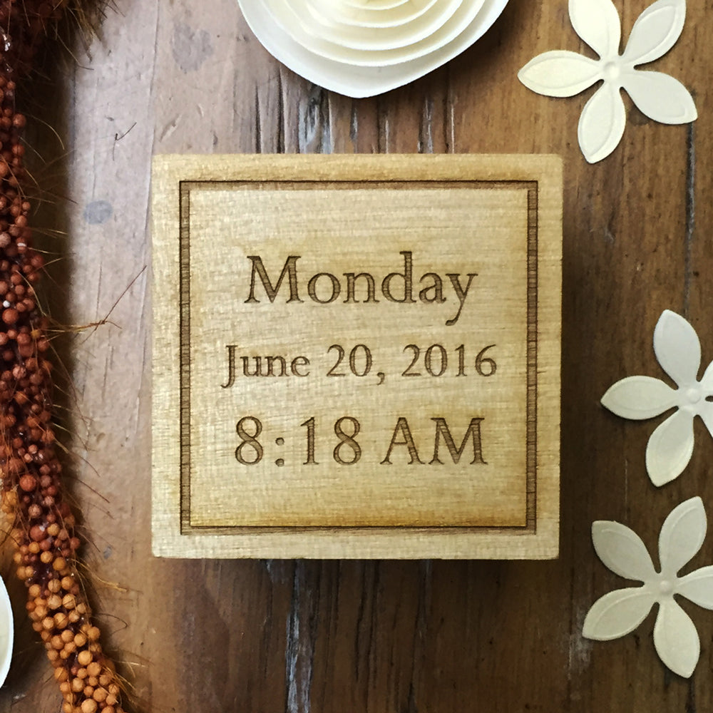 Baby Keepsake Cube Commemoration Custom Engraved New Baby Closing Gift
