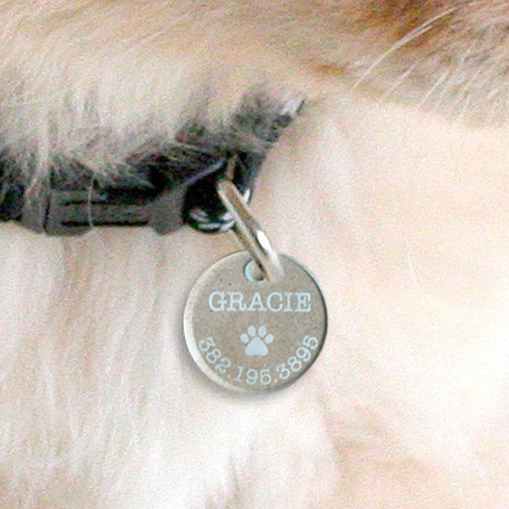 Custom Engraved Dog Tag Round Shape Acrylic Closing Gift
